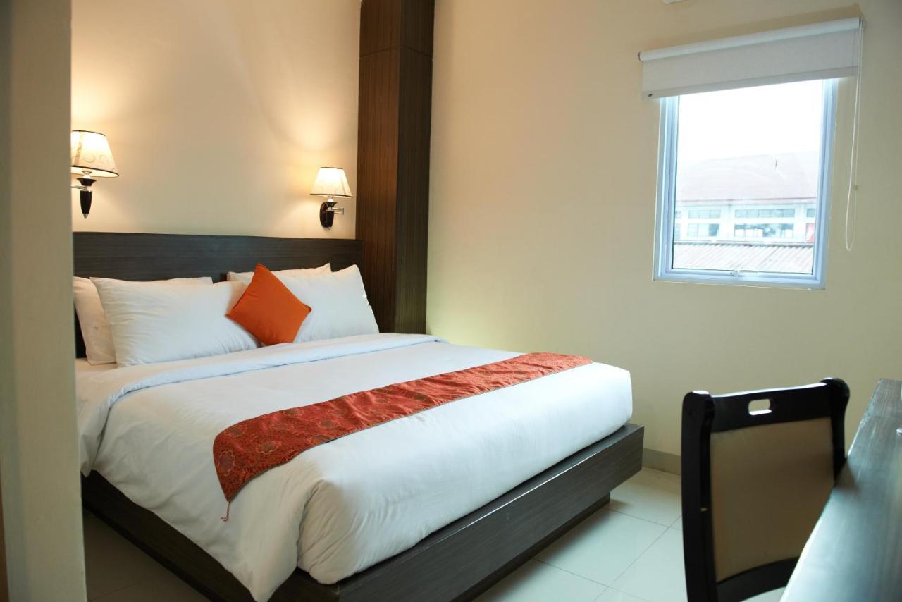 Winstar Hotel Pekanbaru Exteriér fotografie