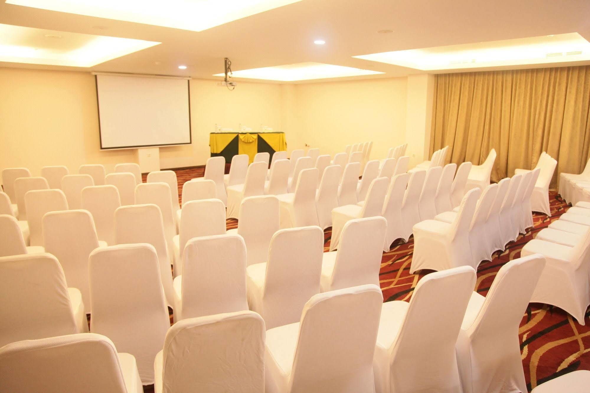Winstar Hotel Pekanbaru Exteriér fotografie