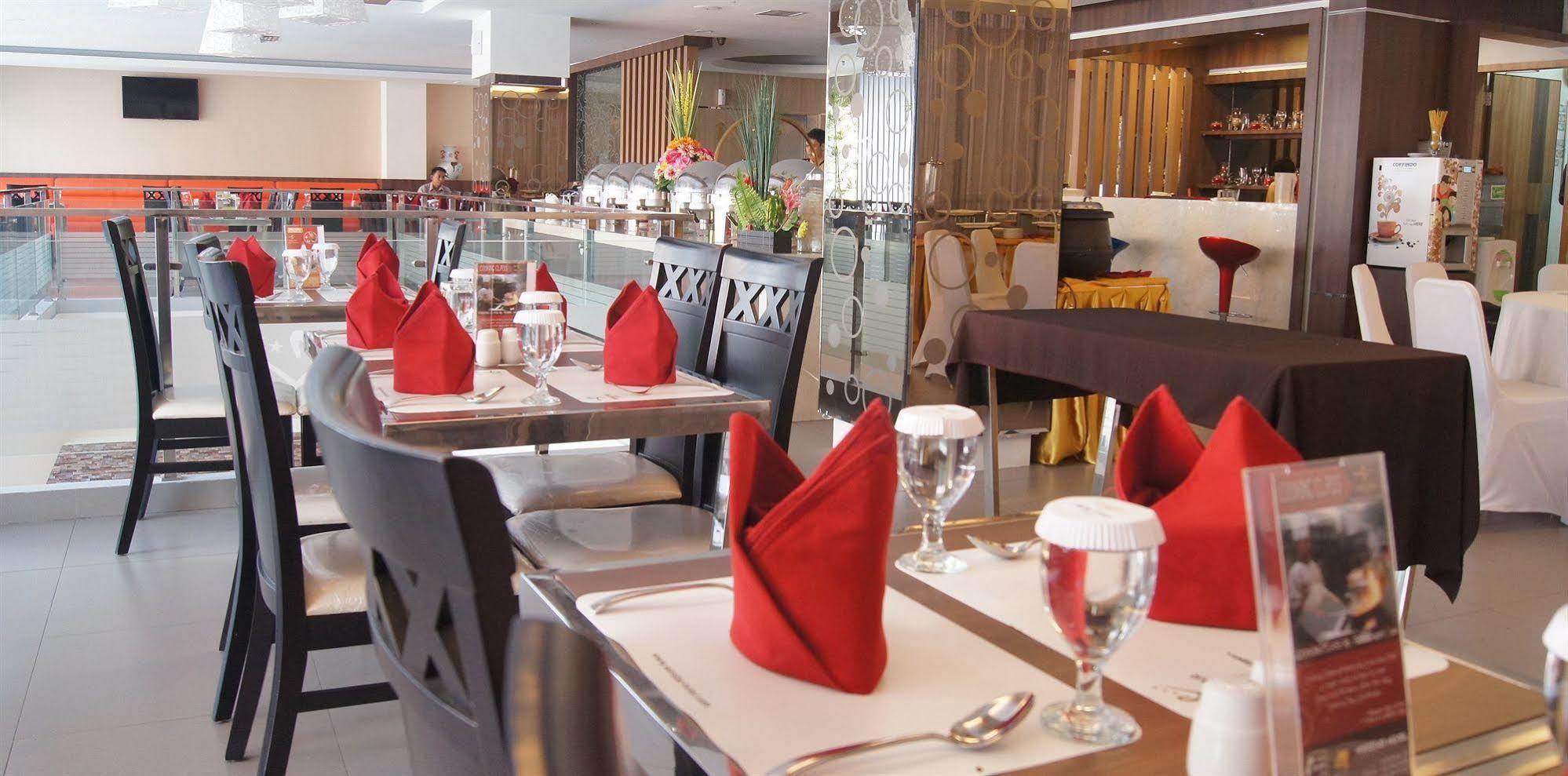 Winstar Hotel Pekanbaru Exteriér fotografie